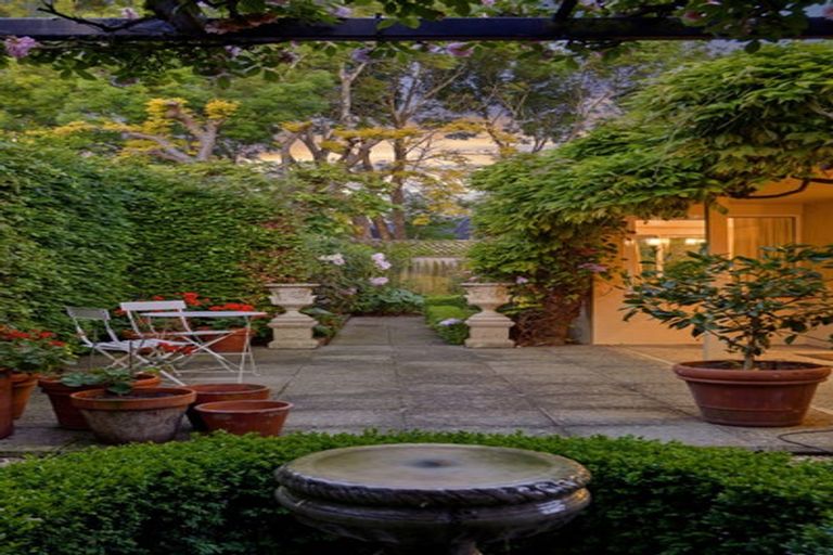 Photo of property in 89 Merivale Lane, Merivale, Christchurch, 8014
