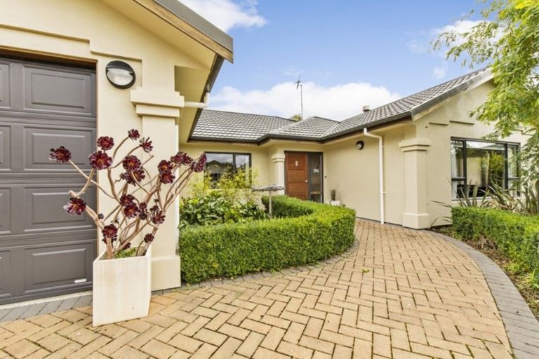 Photo of property in 4 Gybe Place, Whitby, Porirua, 5024