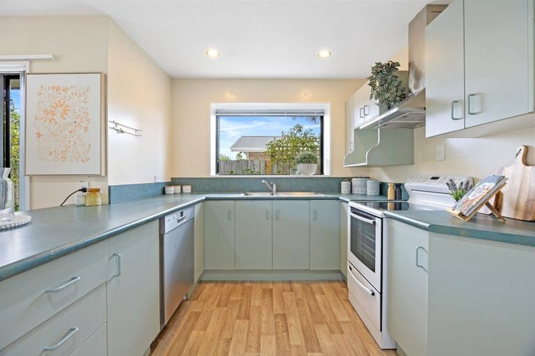 Photo of property in 91a Prestons Road, Redwood, Christchurch, 8051