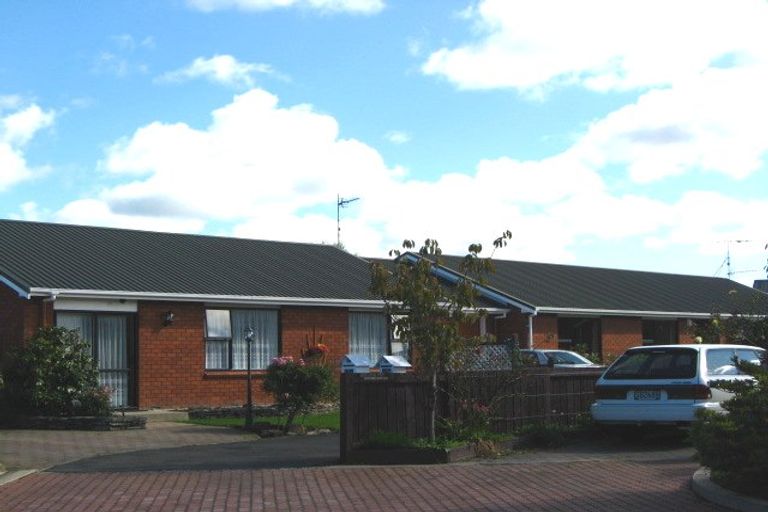 Photo of property in 12 Maple Grove, Mosgiel, 9024