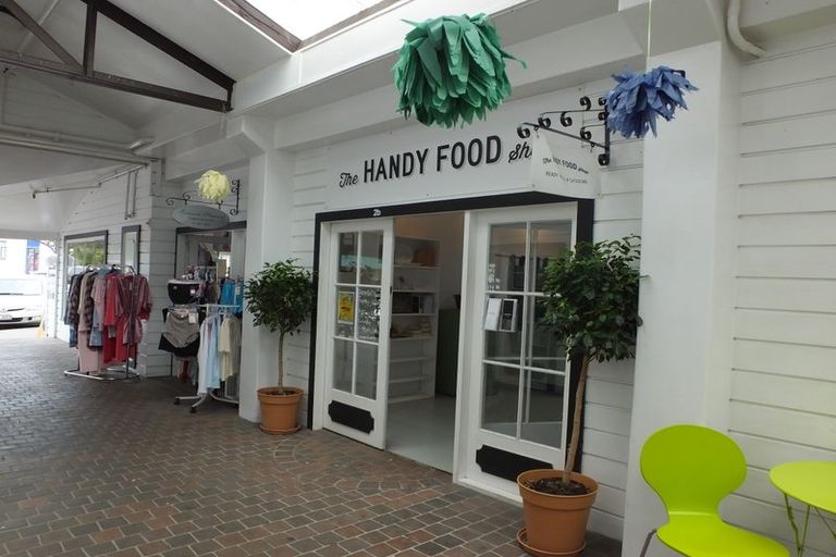 Photo of property in 2a Riverside Drive, Waiuku, 2123