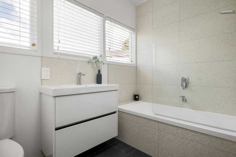 Photo of property in 65 Hinewa Road, Otumoetai, Tauranga, 3110
