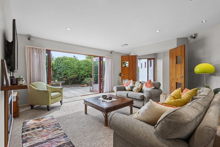 Photo of property in 11 Cordyline Place, Waimairi Beach, Christchurch, 8083