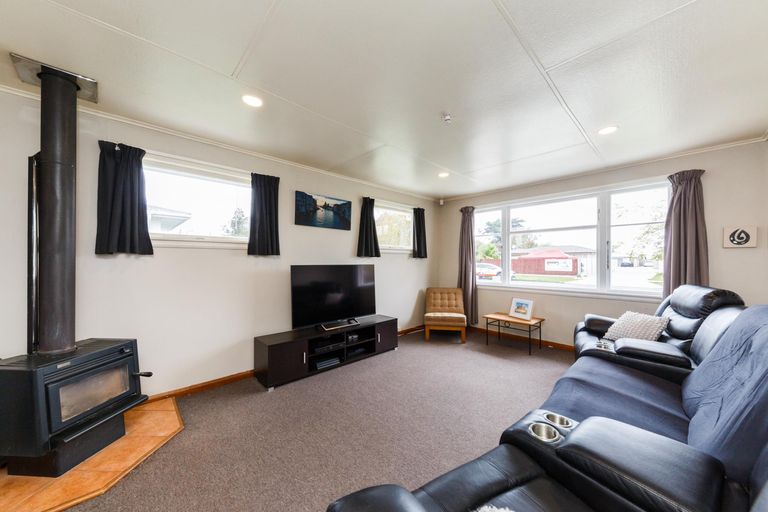 Photo of property in 113 Amberley Avenue, Highbury, Palmerston North, 4412