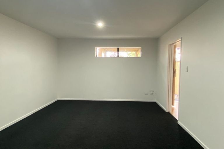 Photo of property in 36 Sinton Road, Hobsonville, Auckland, 0618