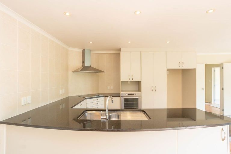 Photo of property in 40 Monte Cassino Place, Birkdale, Auckland, 0626