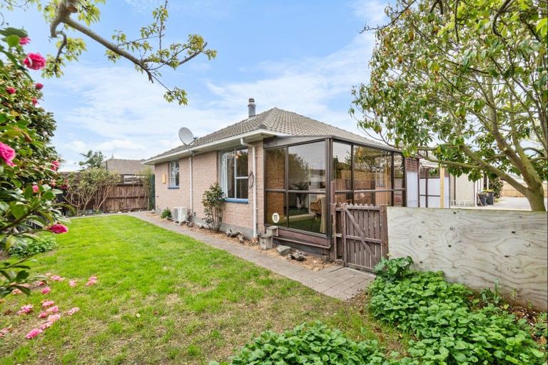 Photo of property in 2/17 Philomel Street, North New Brighton, Christchurch, 8083