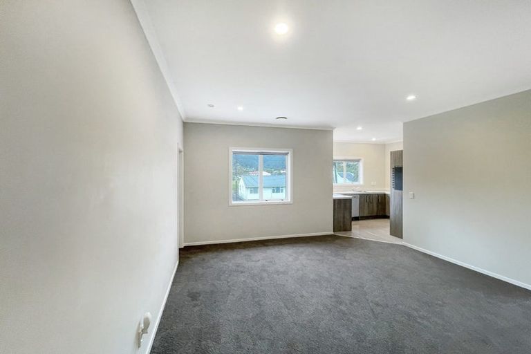 Photo of property in 136 George Street, Stokes Valley, Lower Hutt, 5019