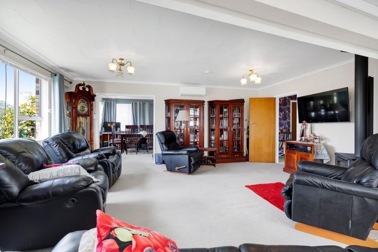 Photo of property in 40 Nevada Drive, Merrilands, New Plymouth, 4312