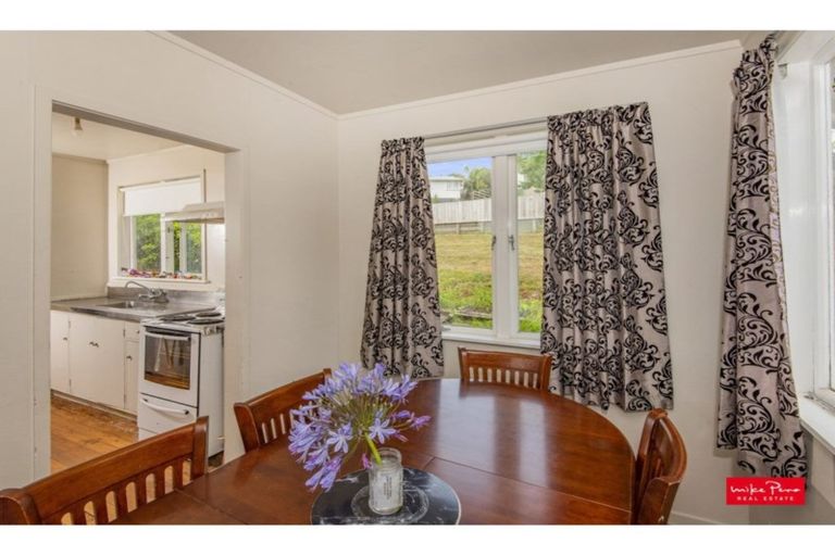 Photo of property in 18 Mcmillan Avenue, Te Kamo, Whangarei, 0112