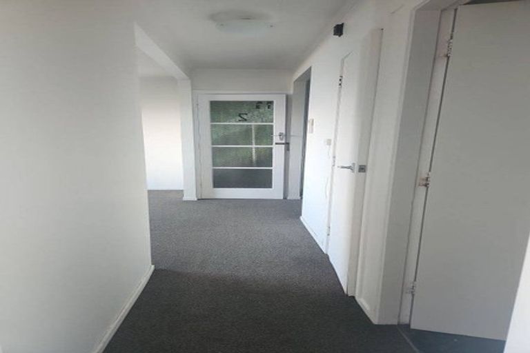 Photo of property in 2/82 Barnard Street, Wadestown, Wellington, 6012