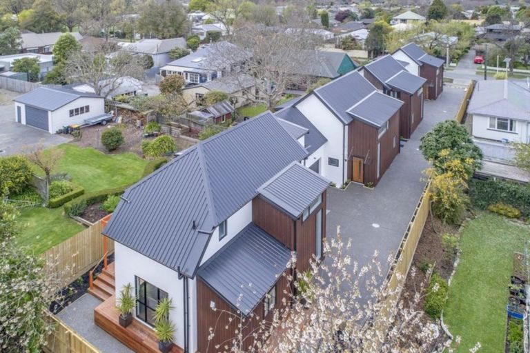 Photo of property in 2/23 Studholme Street, Somerfield, Christchurch, 8024