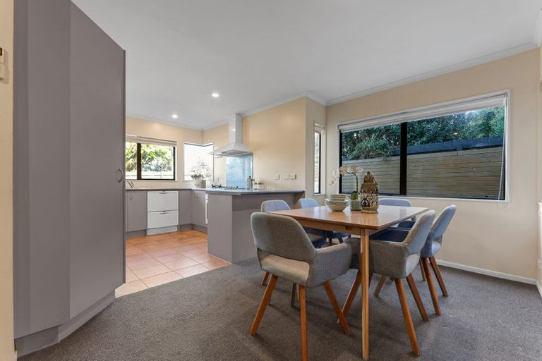 Photo of property in 338a Glengarry Road, Glen Eden, Auckland, 0602