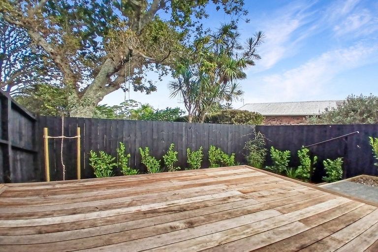 Photo of property in 8/109 Taikata Road, Te Atatu Peninsula, Auckland, 0610