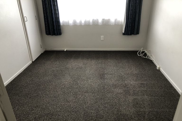 Photo of property in 1/18 Matipo Road, Te Atatu Peninsula, Auckland, 0610