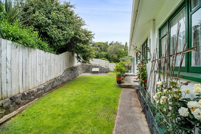Photo of property in 215 Ngamotu Road, Spotswood, New Plymouth, 4310