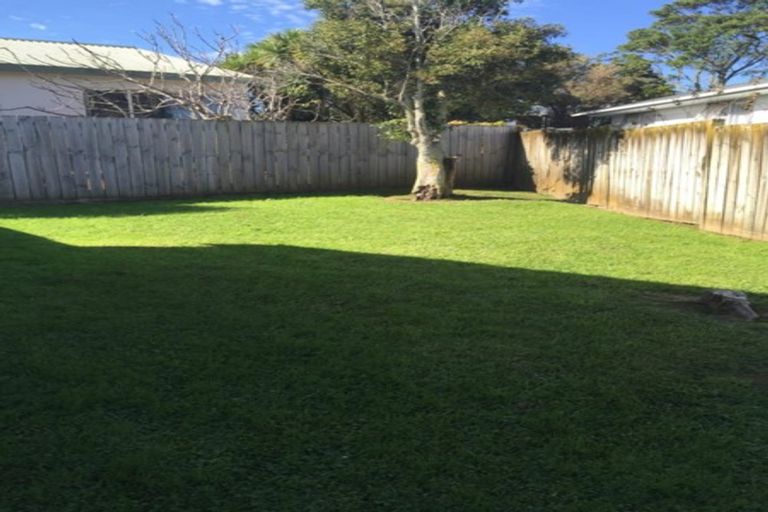 Photo of property in 2/156 Hutchinson Avenue, New Lynn, Auckland, 0600