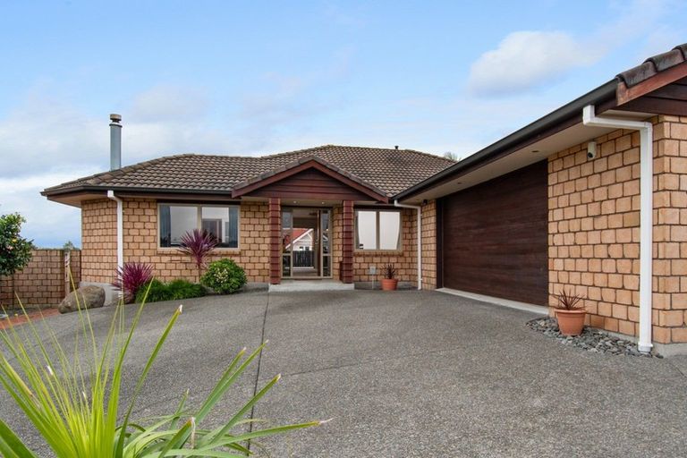 Photo of property in 9 Lochay Place, Pyes Pa, Tauranga, 3112