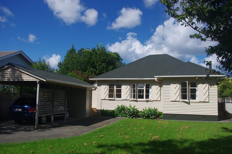 Photo of property in 86 Avondale Road, Avondale, Christchurch, 8061
