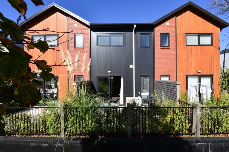 Photo of property in 13u2 Palmerston Street, Hamilton Central, Hamilton, 3204