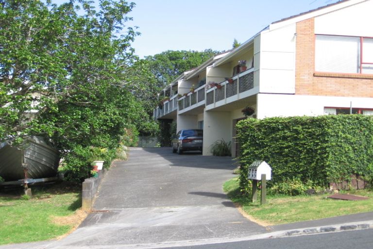 Photo of property in 3/5 Glade Place, Birkenhead, Auckland, 0626