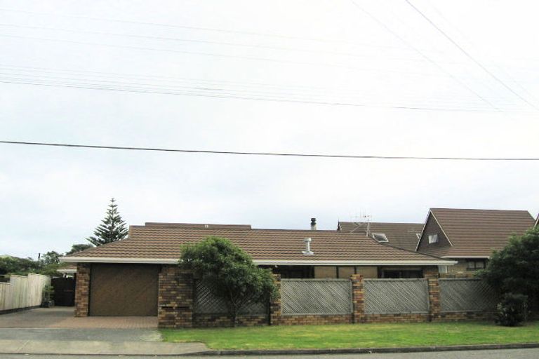 Photo of property in 68a Seaview Road, Paraparaumu Beach, Paraparaumu, 5032