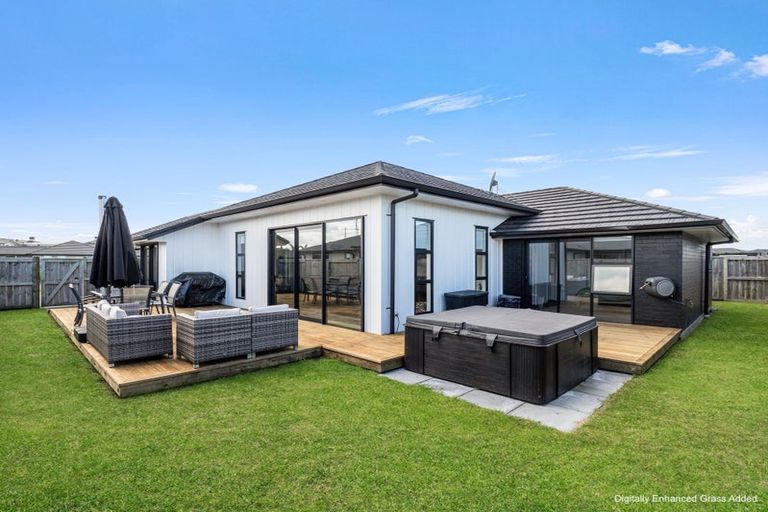 Photo of property in 38 Manawa Road, Papamoa Beach, Papamoa, 3118