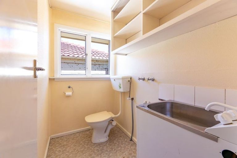 Photo of property in 116 Avonhead Road, Avonhead, Christchurch, 8042