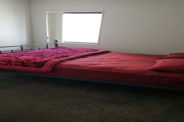 Photo of property in 2/33 Treestump Road, Takanini, 2112