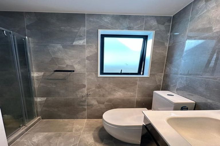 Photo of property in 47 Buckingham Crescent, Papatoetoe, Auckland, 2025