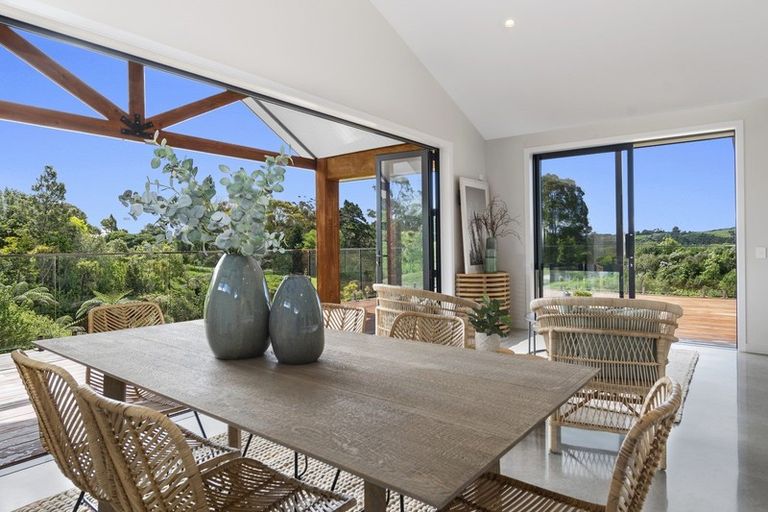 Photo of property in 43r Oceana Drive, Welcome Bay, Tauranga, 3175