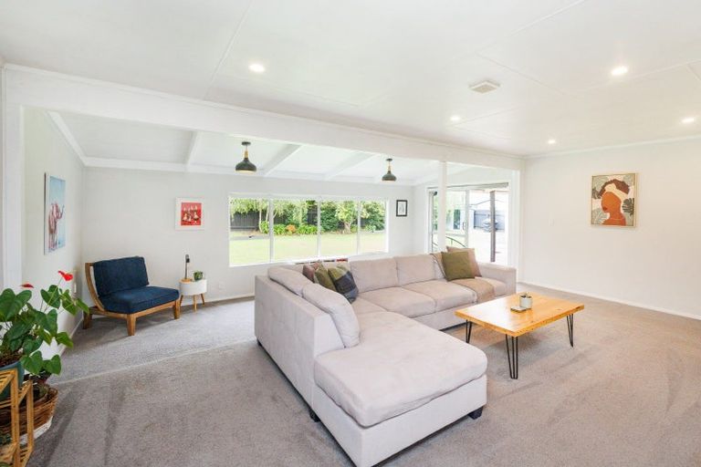 Photo of property in 27 Ferndale Place, Feilding, 4702