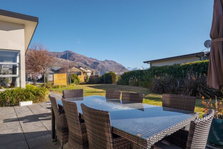 Photo of property in 13 Coromandel Street, Wanaka, 9305