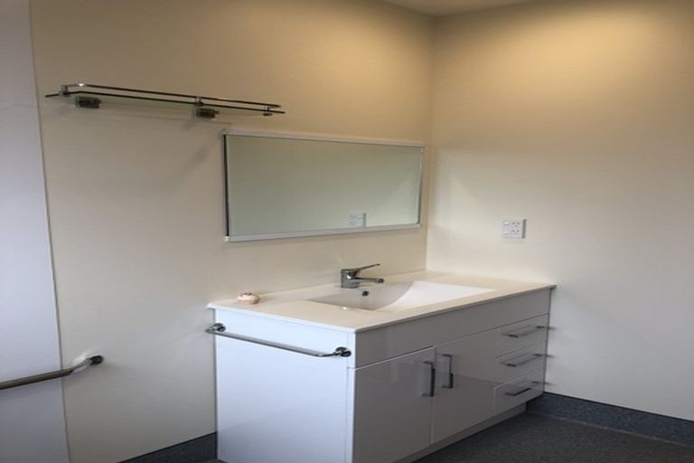 Photo of property in 21 Wilson Street, Islington, Christchurch, 8042