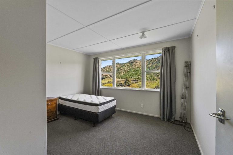 Photo of property in 2560 Rawhitiroa Road, Matemateaonga, Eltham, 4399