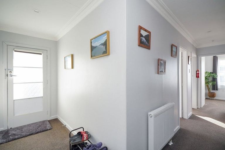 Photo of property in 230 Conyers Street, Strathern, Invercargill, 9812