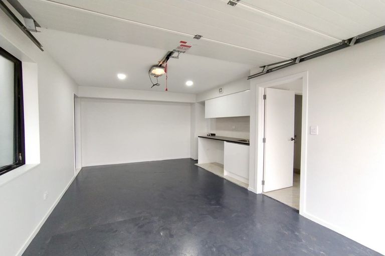 Photo of property in 1 Malone Road, Waterloo, Lower Hutt, 5011