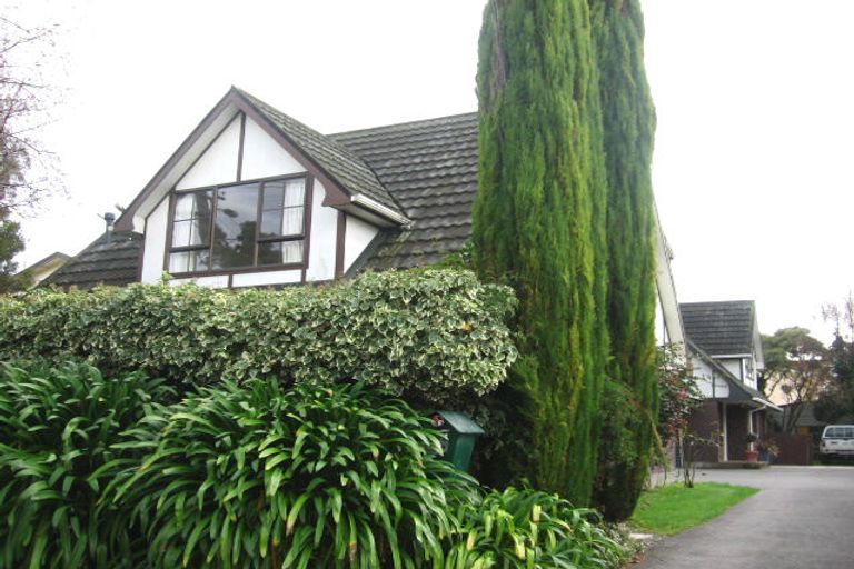 Photo of property in 2/15 Maire, Woburn, Lower Hutt, 5010