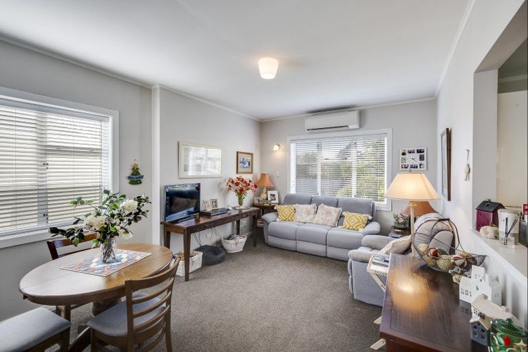 Photo of property in 708 Massey Street, Akina, Hastings, 4122