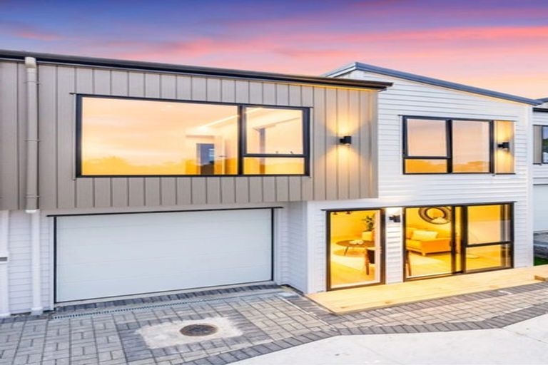 Photo of property in 3/59 Howe Street, Howick, Auckland, 2014