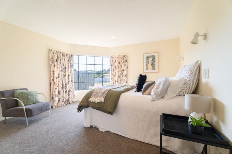 Photo of property in 35 Ring Lane, Paparangi, Wellington, 6037