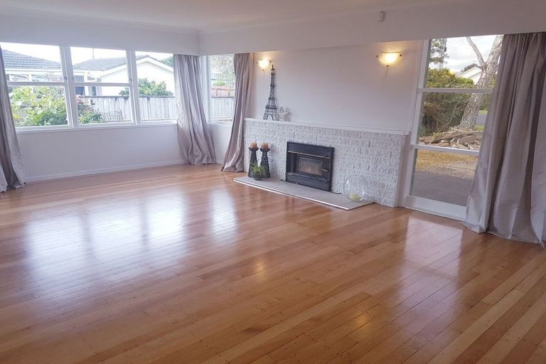 Photo of property in 24a Grove Road, Papakura, 2110
