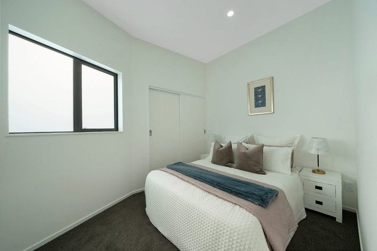 Photo of property in 1/13 Sarona Avenue, Glen Eden, Auckland, 0602