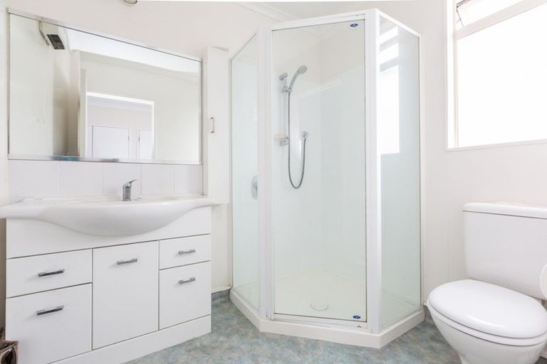 Photo of property in 2 Balmoral Street, Taradale, Napier, 4112