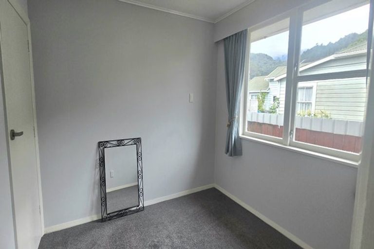 Photo of property in 46 York Street, Picton, 7220