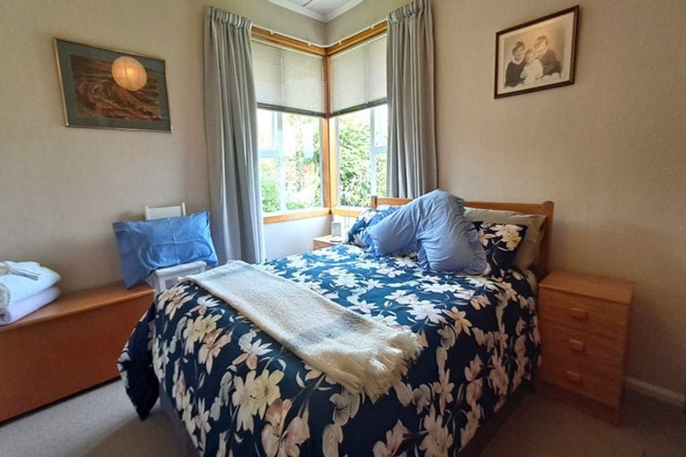 Photo of property in 162 Queen Street, Westport, 7825