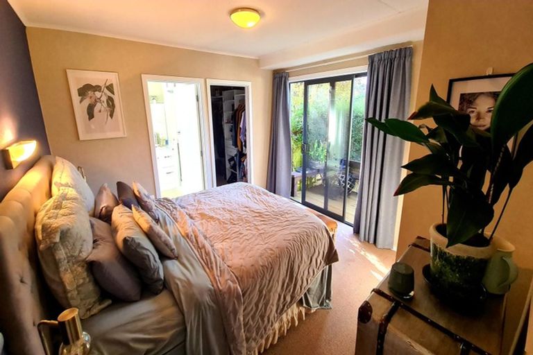 Photo of property in 157 Kent Street, Kingston, Athol, 9793
