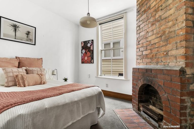 Photo of property in 17 Douglas Street, Mount Cook, Wellington, 6021