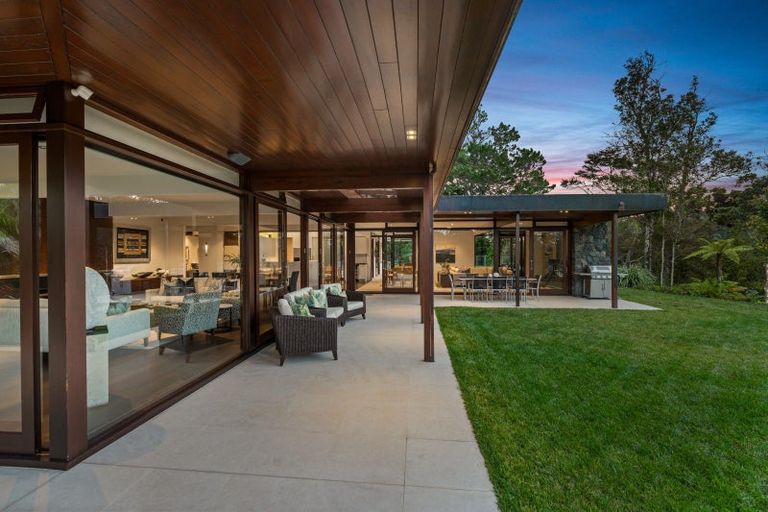 Photo of property in 20 Oscar Road, Greenhithe, Auckland, 0632