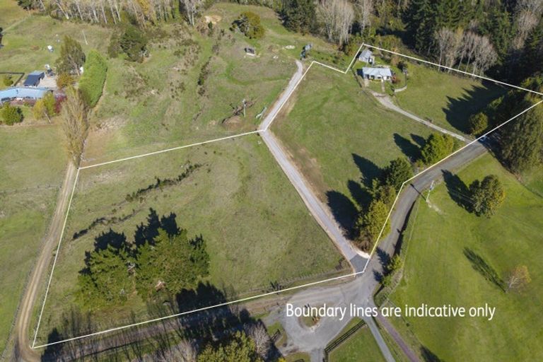 Photo of property in 2/504 Mapara Road, Acacia Bay, Taupo, 3385